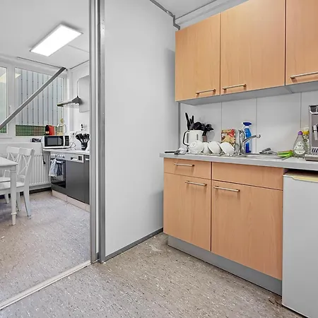 Albrooms Monteur & Business شقة *