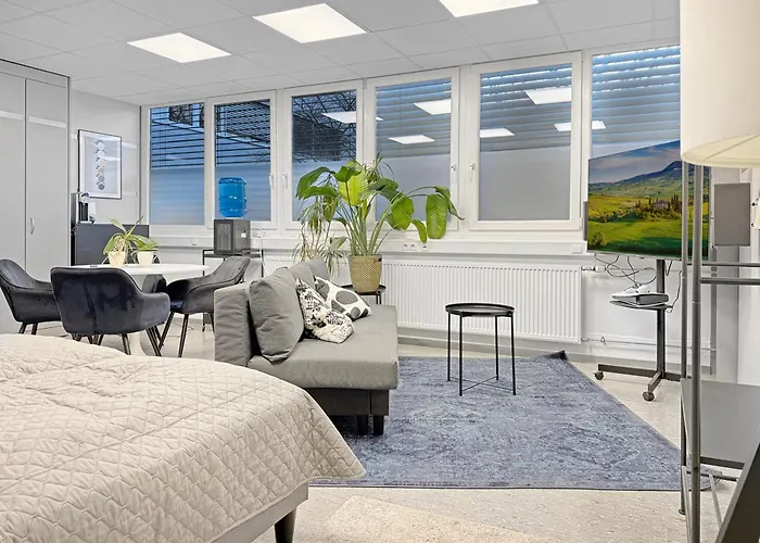 Albrooms Monteur & Business نورتينغن